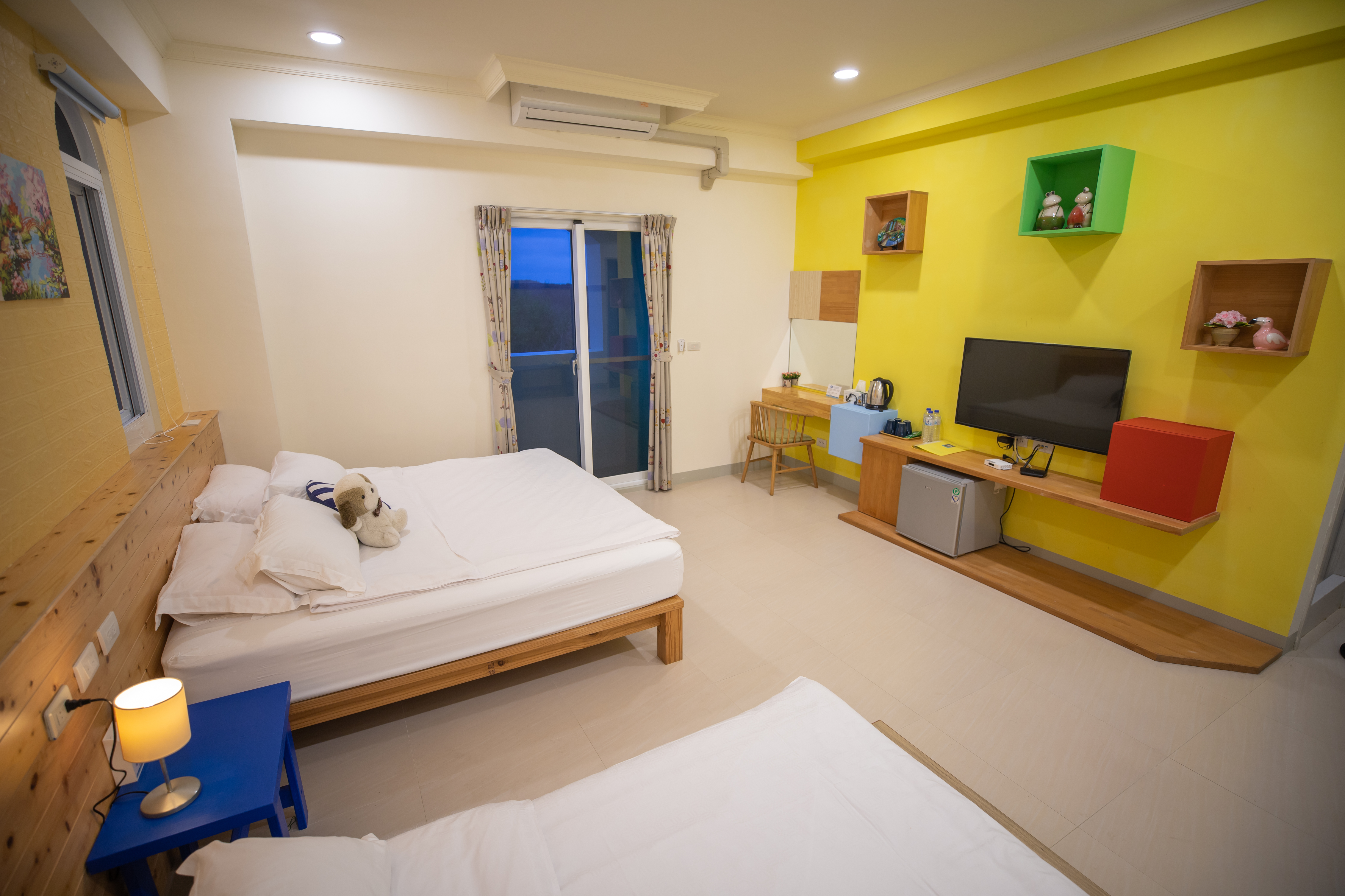 澎湖旅遊-郁金黃四人房